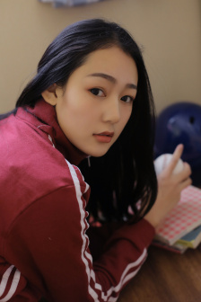 被学长抱进小树林C个爽